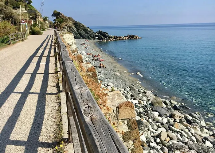 Apartamento La Mola Varazze